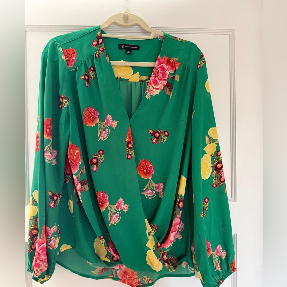 INC International Concepts Green Floral Blouse